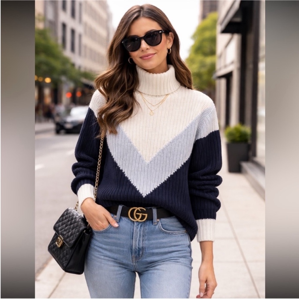 Autumn Cashmere Navy and Cream Colour Block Crew Neck Sweater Sz:M